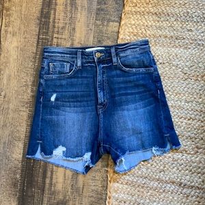 Flying monkey frayed jean shorts